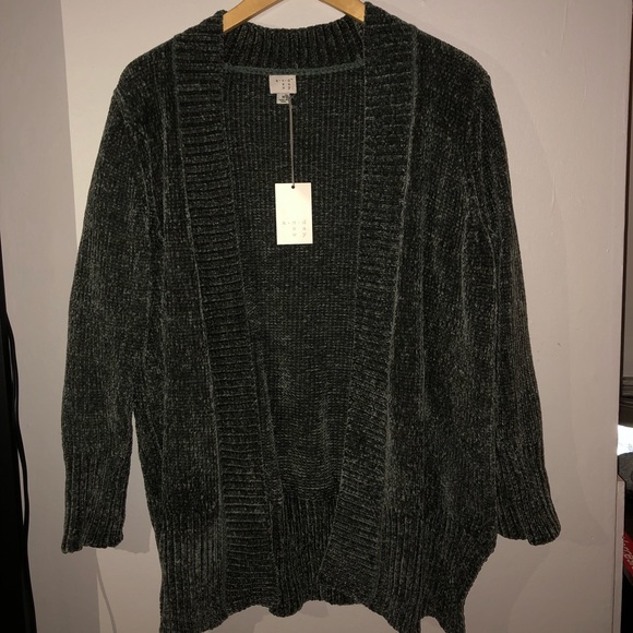 Green Cardigan - Picture 5 of 8